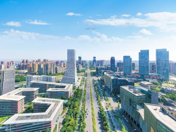 至慧策略 飞行汽车“冲刺”，全国多城试点空中通勤